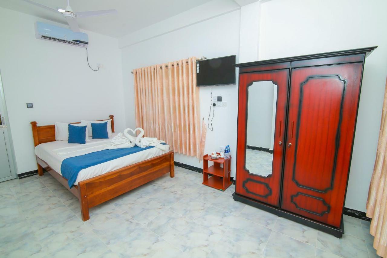 Hotel Sun Blue Уппувели Экстерьер фото